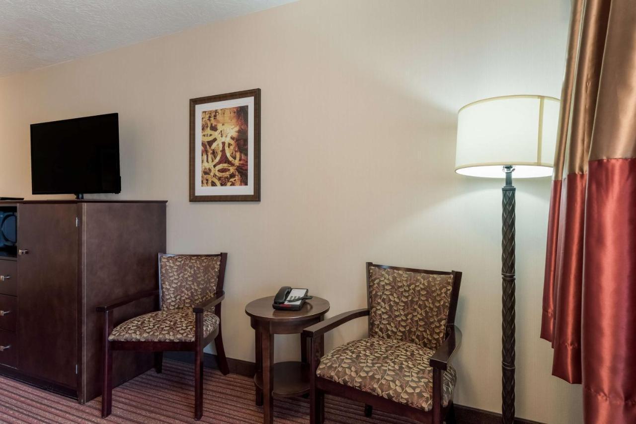 Best Western Plus Сидар-Сити Экстерьер фото